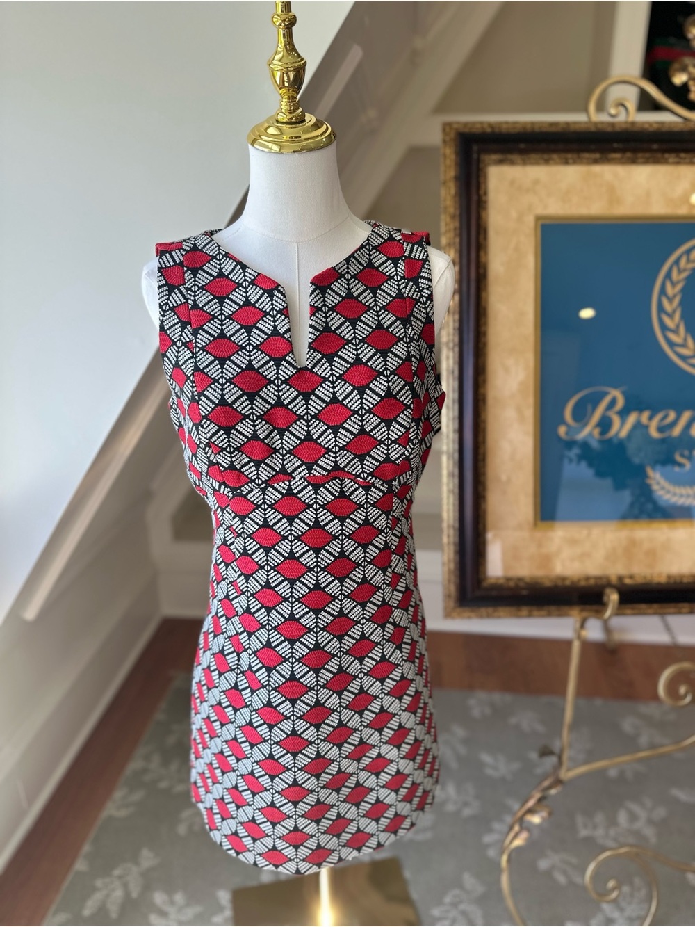 Milly Geometric Sleeveless Sheath Dress in Black, White & Red size 4